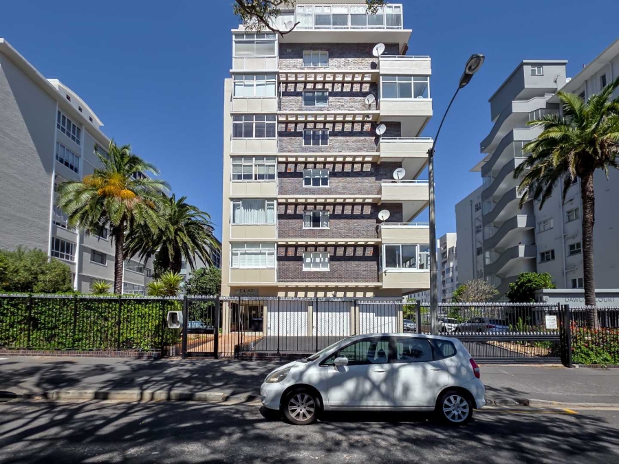 2 Bedroom Property for Sale in Sea Point Western Cape